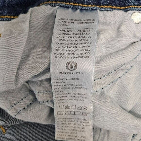 Signature By Levi Strauss & Co. Boyfriend Jeans Size 14 Dark Wash Denim Casual - Picture 7 of 9